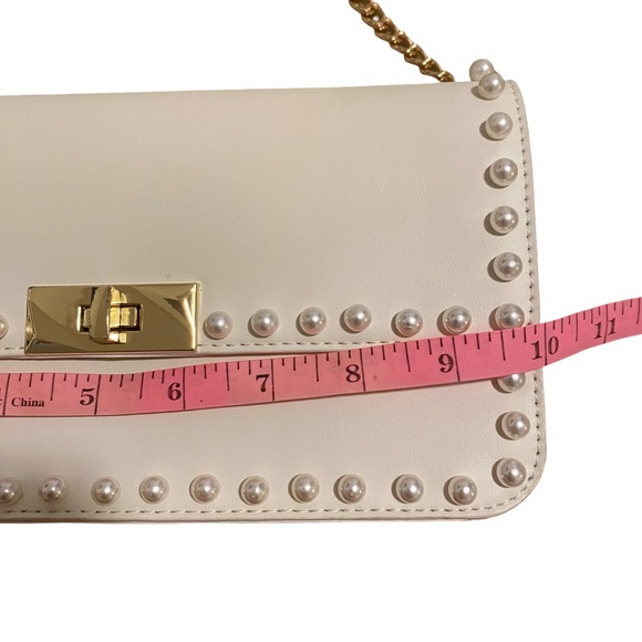 Lulus Elegant Pure White Studded Gold Chain Shoulder Bag - Picture 9 of 12